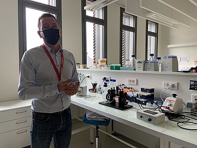 Philippe Lavalle, est directeur adjoint de l’unité 1121 Biomatériaux et bioingénierie, un des dix laboratoires du CRBS.