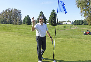 Brahim Doughouas sur le "green" du golf de La Wantzenau, son terrain de jeu privilégié, où il s’est formé.